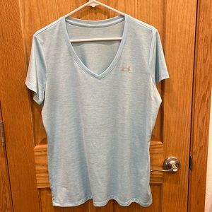 Ladies under armor V-neck tee